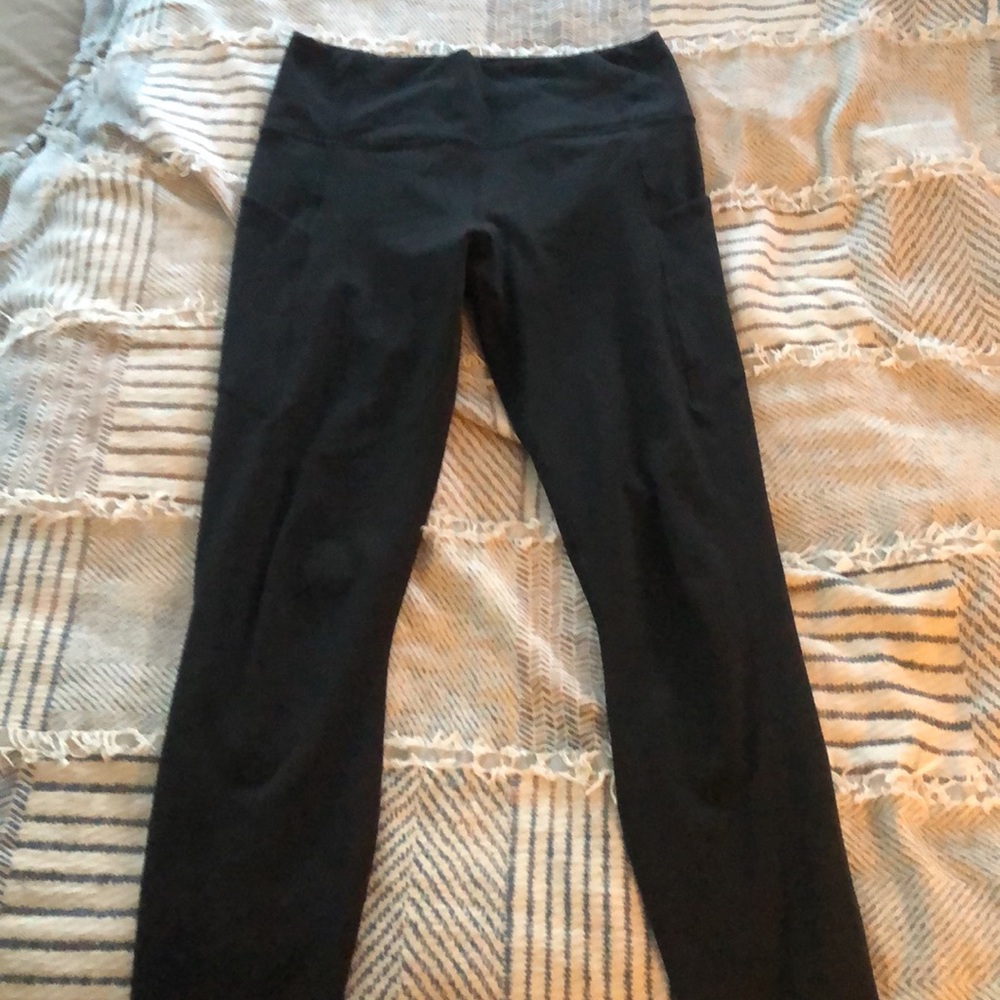 Fabletics Oasis Black With Pockets - image 2